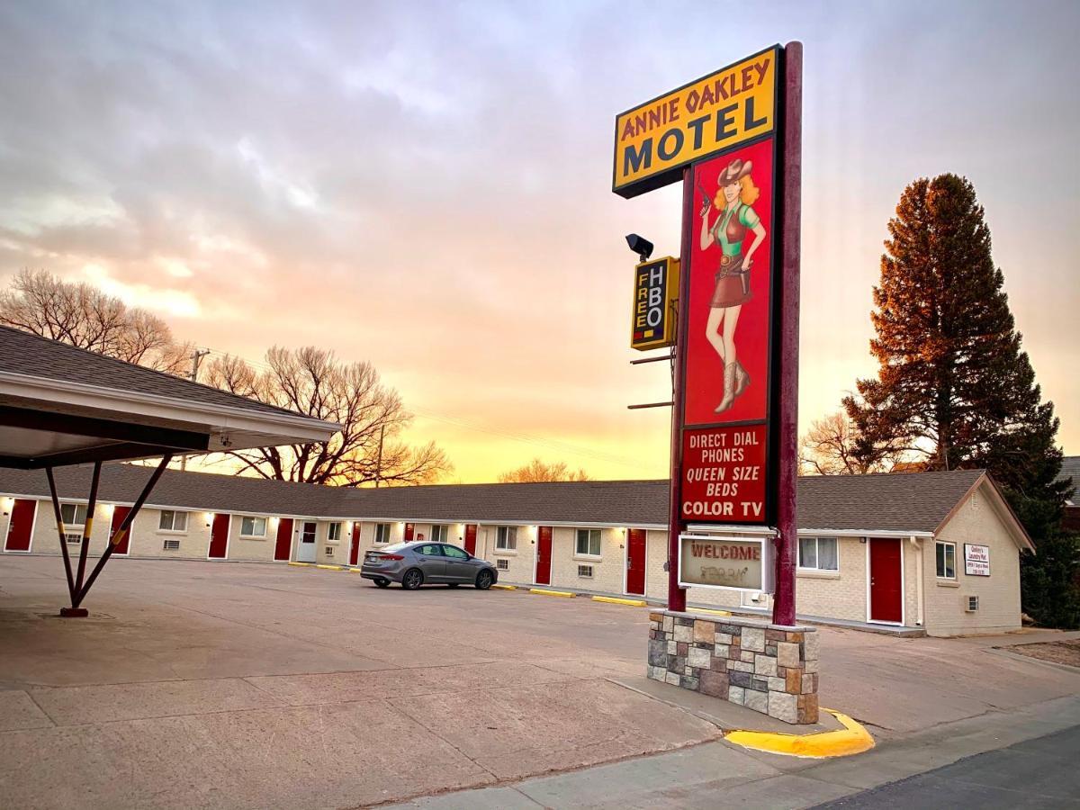 Annie Oakley Motel Oakley מראה חיצוני תמונה